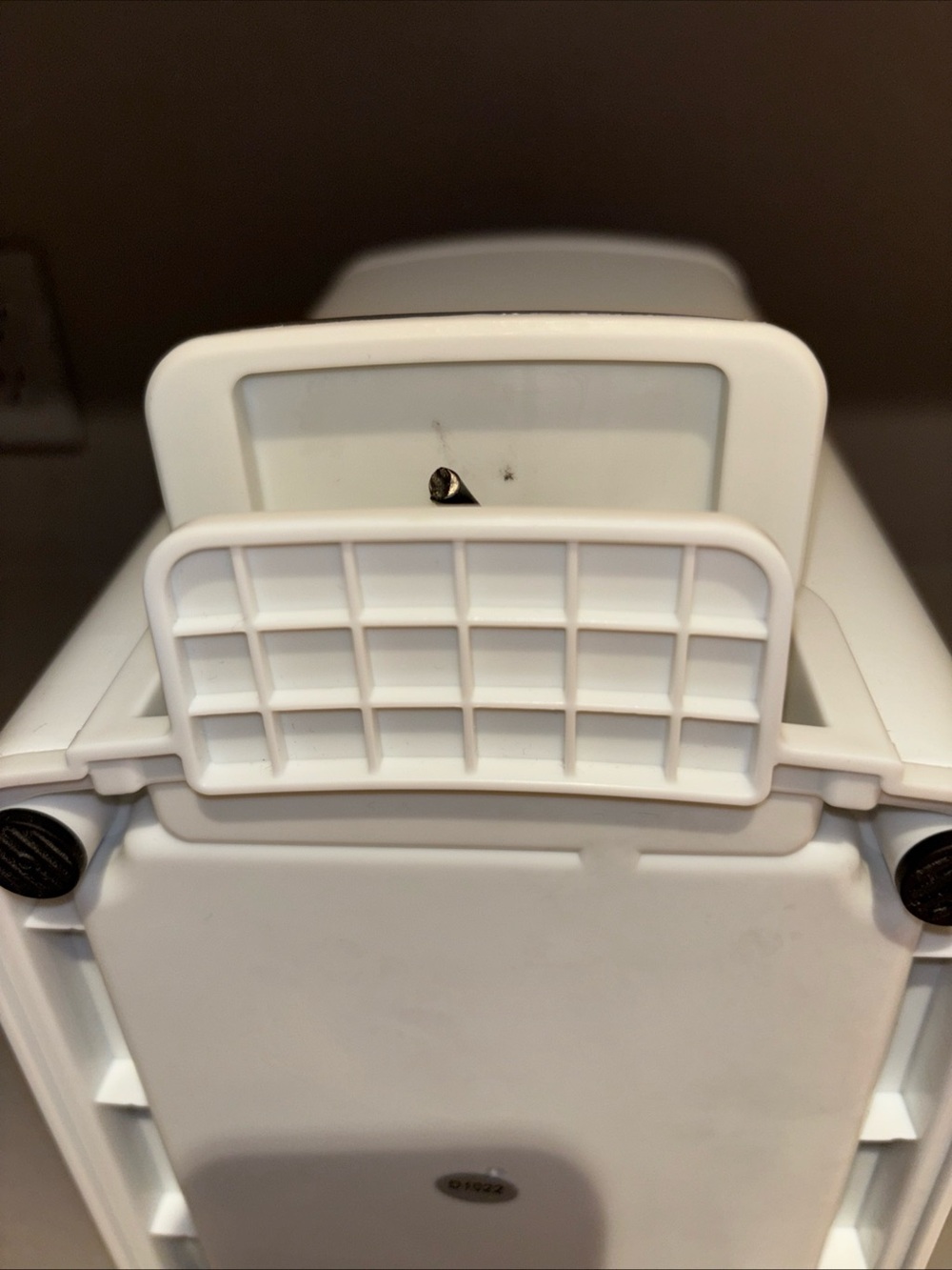 Kohler White Step Trash Can with Pedal - Home Bath - Picture 16 of 16
